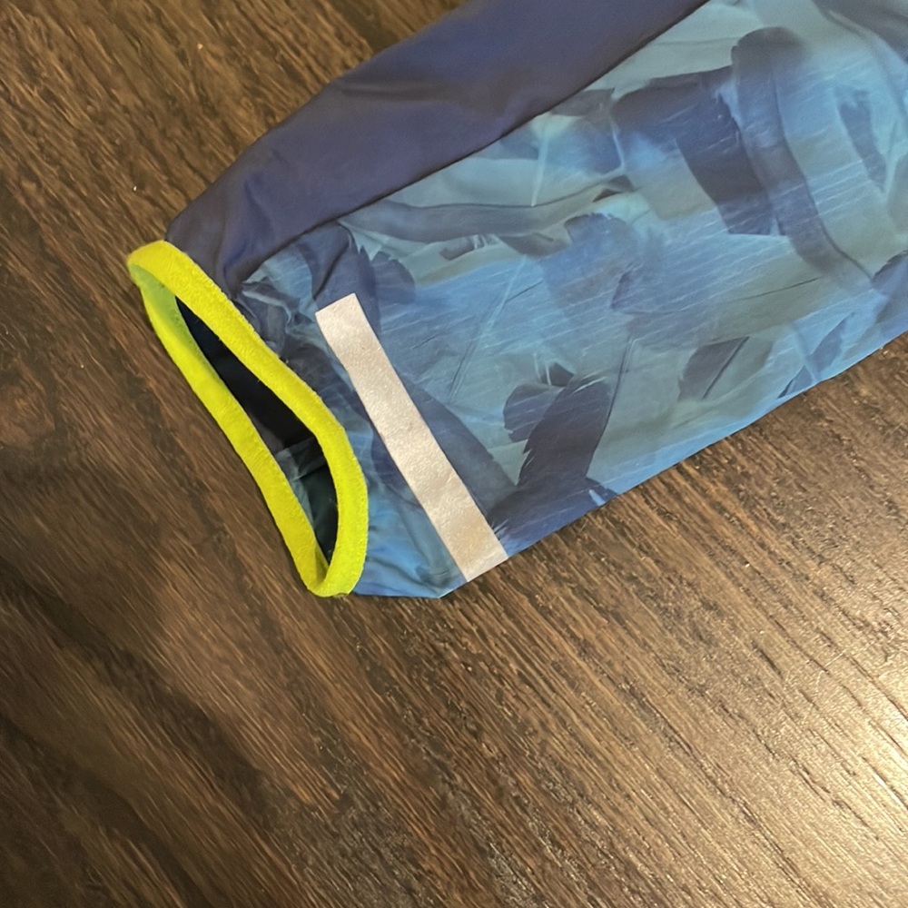 Nike Running Lightweight Jacket Small - image 3